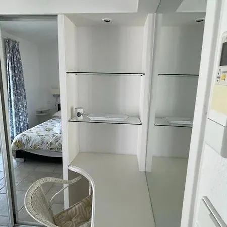 Holiday home Waterfront In Port With Terrace